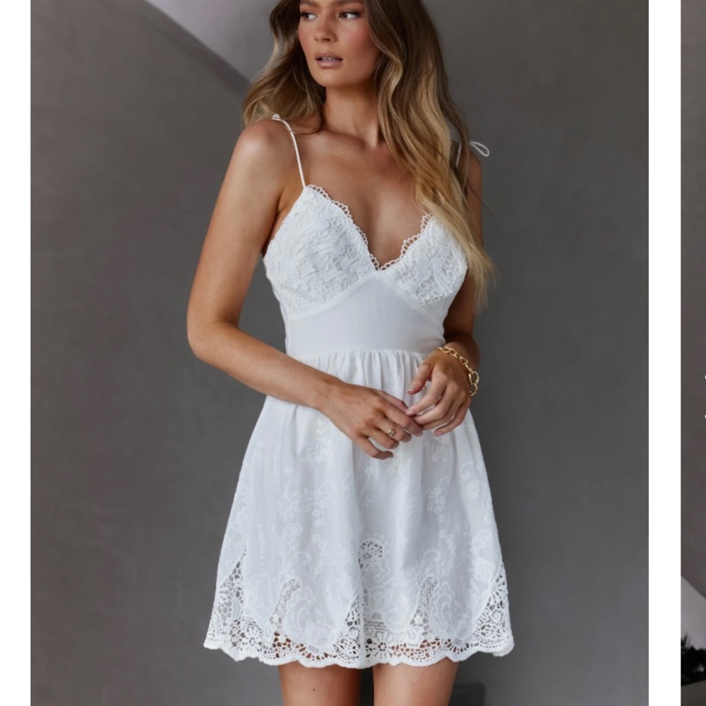 Selfie Leslie Lovers Lane Lace Trim Tied Strap MAXI dress